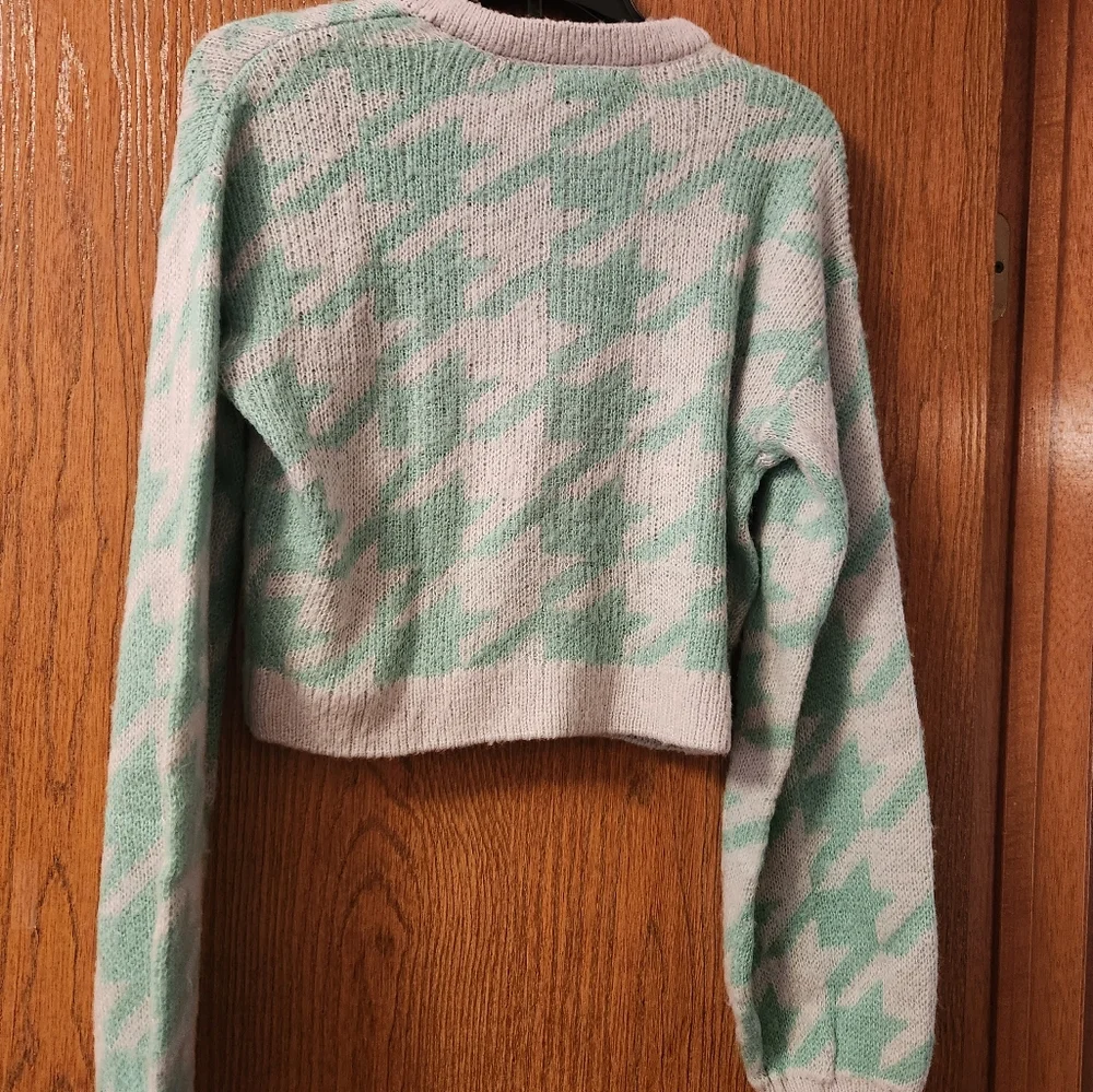 Cropped Cardigan - Picture 3 of 3